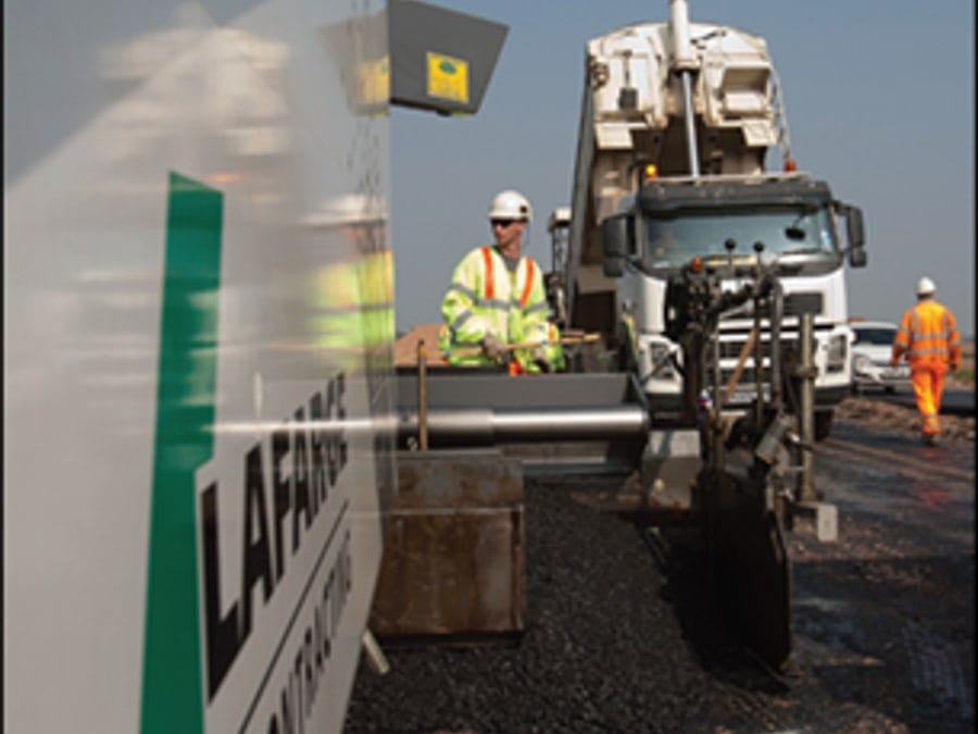 Laying the open graded asphalt